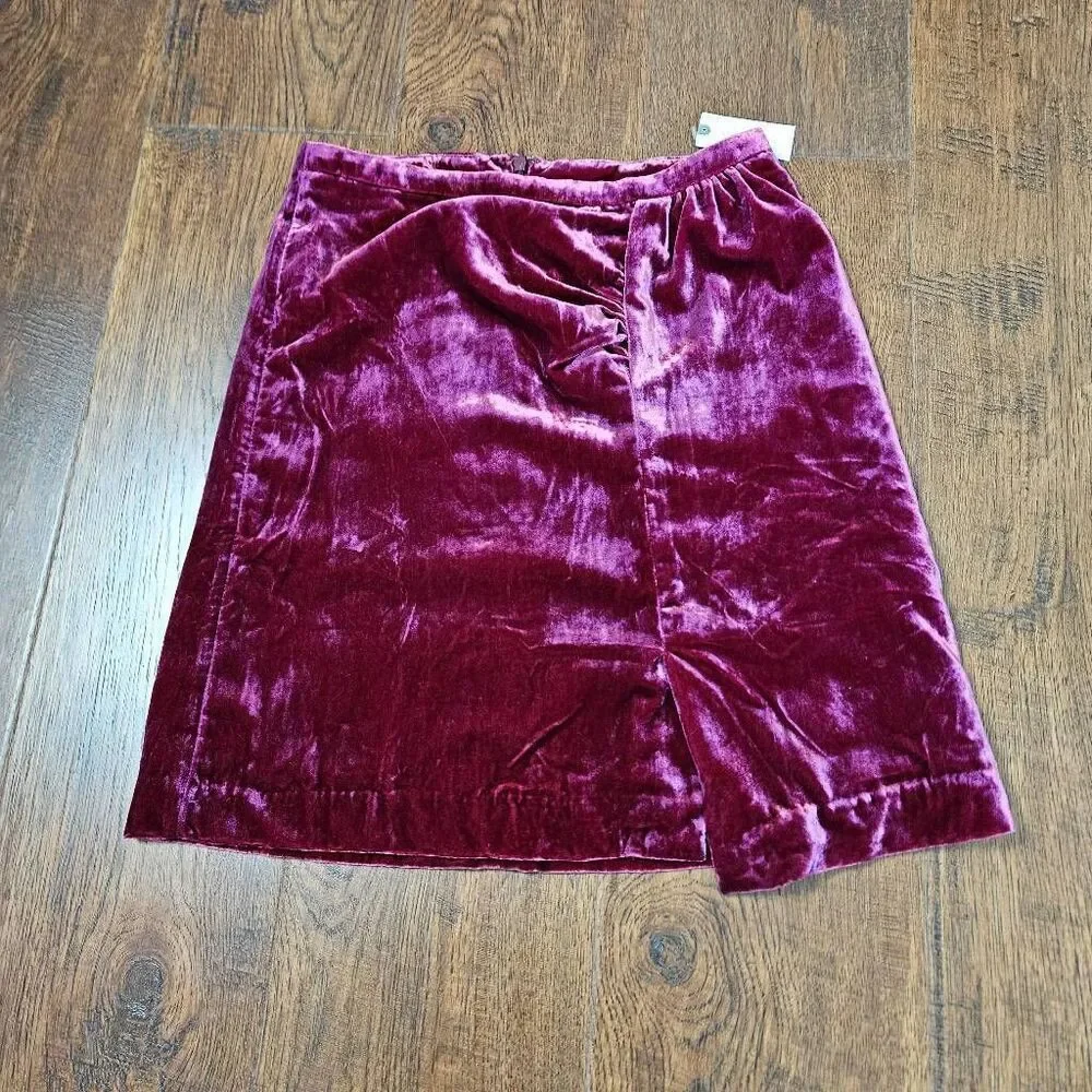 NWT Anthropologie Montie Raspberry Velvet Skirt